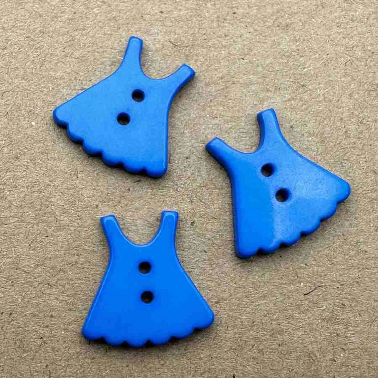 2 Hole Clothes & Dresses Buttons