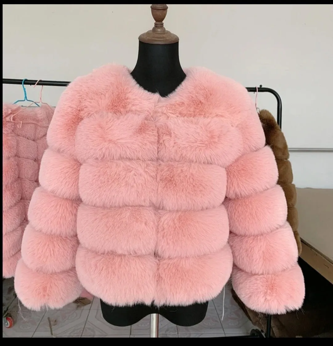 2023 Women Faux Fur Coat Jacket Korea Fashion Fur Coat Jacket Warm Feather Coats Cardigan Short Outercoat Party Elegant Outwear