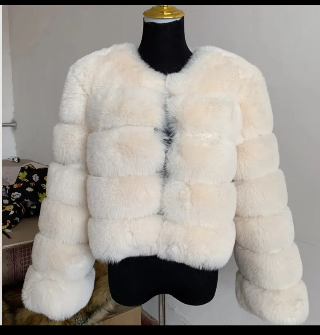 2023 Women Faux Fur Coat Jacket Korea Fashion Fur Coat Jacket Warm Feather Coats Cardigan Short Outercoat Party Elegant Outwear