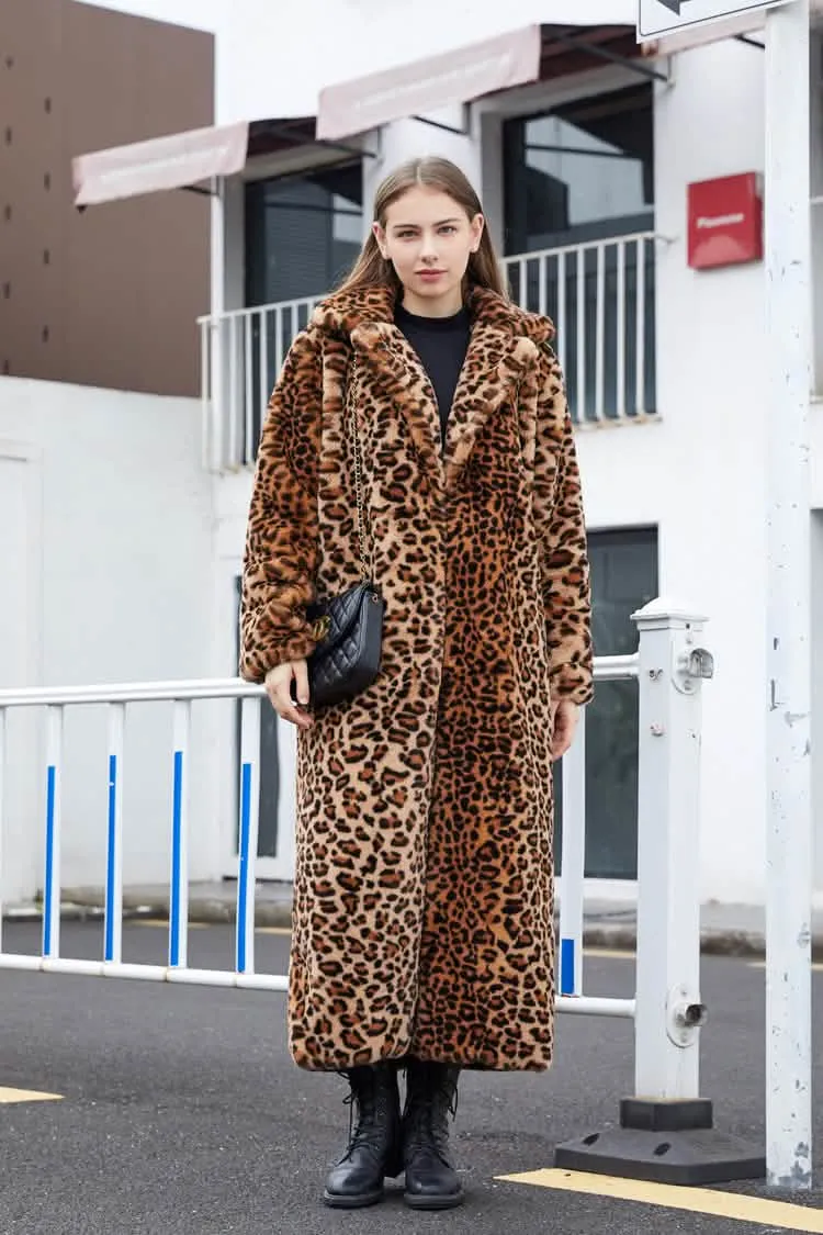 Chic Leopard Print Faux Fur Winter Coat with Elegant Tailored Collar for Women